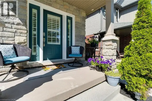 56 SMITH'S CREEK Drive New Hamburg, Ontario in Houses for Sale in Kitchener / Waterloo - Image 5