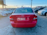 Zoomer Auto 2006 Volvo S40 Comes Sunroof, Backup Sensors, Alloy Wheels, Keyless Entry and Much More... (image 4)