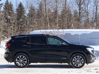 - Panoramic Sunroof - Heated Seats - Heated Steering Wheel - Bose Audio - Memory Seat - Power Liftga... (image 1)