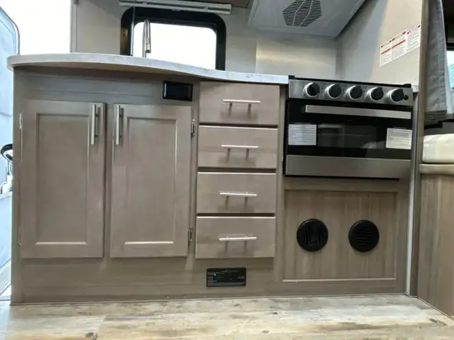 2024 Adventurer LP Class C Adventurer 24DS in RVs & Motorhomes in Abbotsford - Image 31