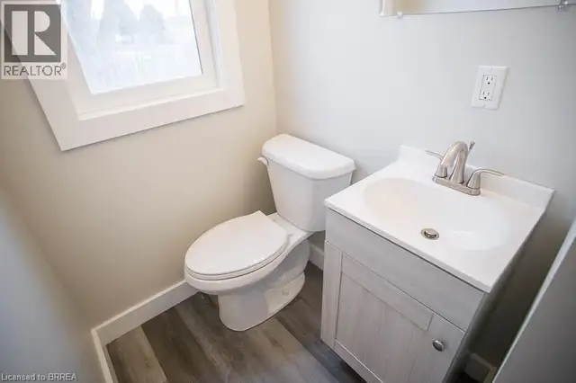 20 PARK Avenue E Brantford, Ontario in Long Term Rentals in Brantford - Image 15