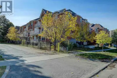 26 - 37 FOUR WINDS DRIVE Toronto (York University Heights), Onta