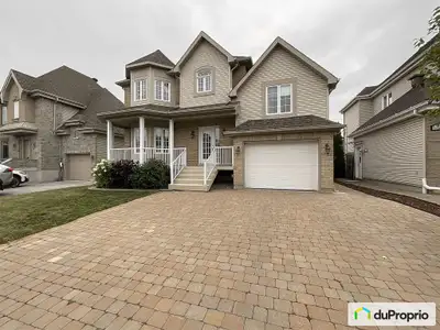Spacieuse maison familiale avec cour aménagée, agrandissement et sous-sol avec entrée indépendante L...
