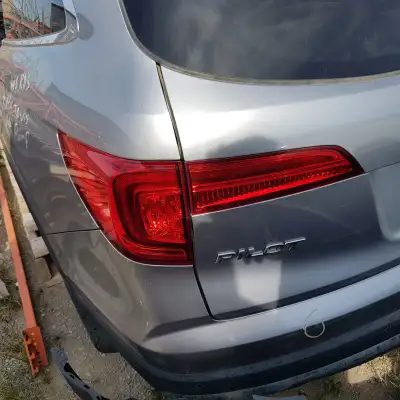 2016 2017 2018 2019 HONDA PILOT LEFT RIGHT INNER TAIL LIGHT TAIL LAMP ___________________ RIGHT PART...