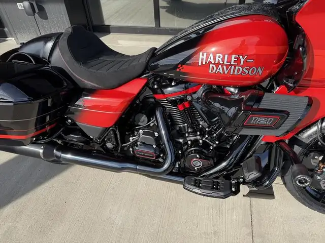 2026 Harley-Davidson FLTRXSTSE - CVO Road Glide ST in Sport Touring in Saskatoon - Image 10