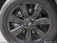 *Certified!* Hyundai's entry to the 3-seater SUV segment is a huge shakeup, as this Palisade is an e... (image 7)