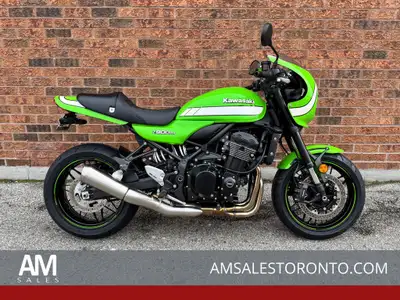 LIKE NEW 2018 Kawasaki Z900 RS CAFE with ONLY 8,000 KM, two brand NEW tires, retro cafe racer stylin...