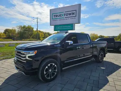2022 Chevrolet Silverado 1500 High Country 4WD Crew Cab with 65,975 km! Clean history with no accide...