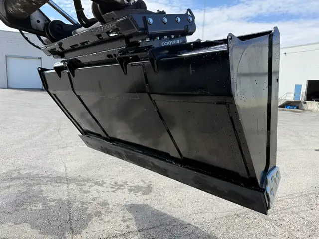 BRADCO SKID STEER BUCKETS - CONSTRUCTION SERIES HD in Heavy Equipment in Calgary - Image 14