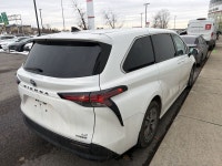 PRIX ET QUALITÉ IMBATTABLE venez découvrir notre TOYOTA SIENNA 2021 LE + HYBRIDE + CAM RECUL + BANCS... (image 2)