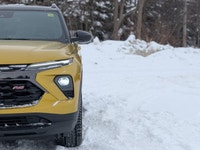 Power Locks | Satellite Radio Introducing the 2025 Chevrolet TrailBlazer RS, a dynamic compact SUV t... (image 4)