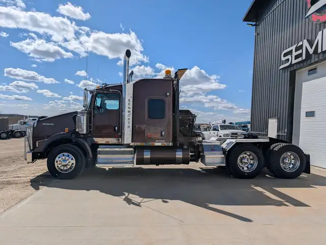 2014 KENWORTH T800 in Heavy Trucks in Kamloops - Image 10