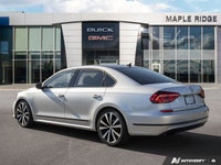 Window Grid Diversity Antenna Variable Intermittent Wipers w/Heated Jets Valet Function Trunk Rear C... (image 3)