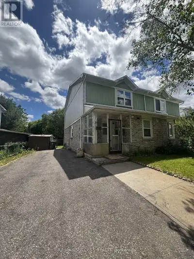 Beautiful and well-maintained 3-bedroom, 2-bath semi-detached home in the sought-after Malvern commu...