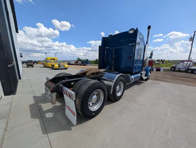 2019 KENWORTH W900L in Heavy Trucks in City of Montréal - Image 4