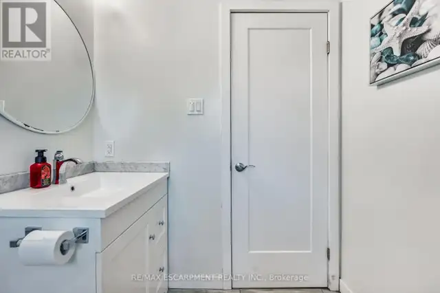 2 - 2700 BARTON STREET E Hamilton (Grayside), Ontario in Condos for Sale in Hamilton - Image 19