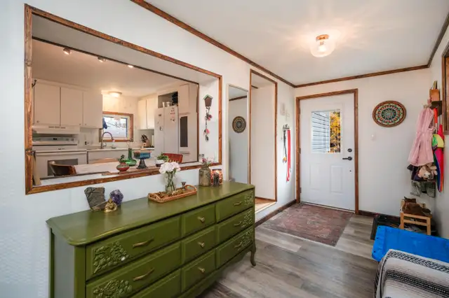 Charming 2 Bedroom Mobile Home- Felix Robitaille, Realtor®63849108206723122