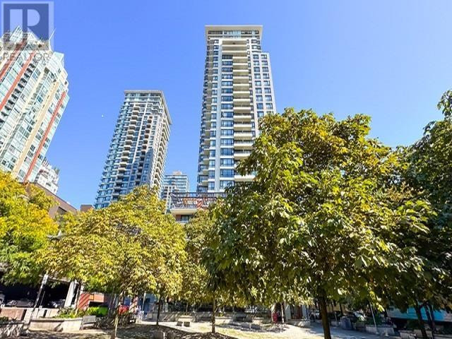 1502 977 MAINLAND STREET Vancouver, British Columbia in Condos for Sale in Vancouver