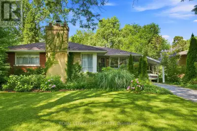Welcome Home!! South End. Just listed 3+ bdrm bungalow located on a very private backyard with a poo...