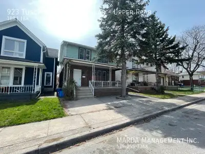 COZY 1-BEDROOM/1-BATHROOM UPPER REAR UNIT PLUS HYDRO AND GAS