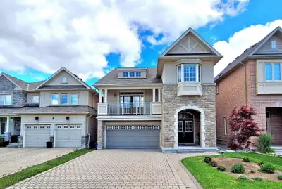 Executive Family Home for sale in Richmond Hill 4+1 Bedrooms | 4 Washrooms | Finished In-Law Suite ✔...