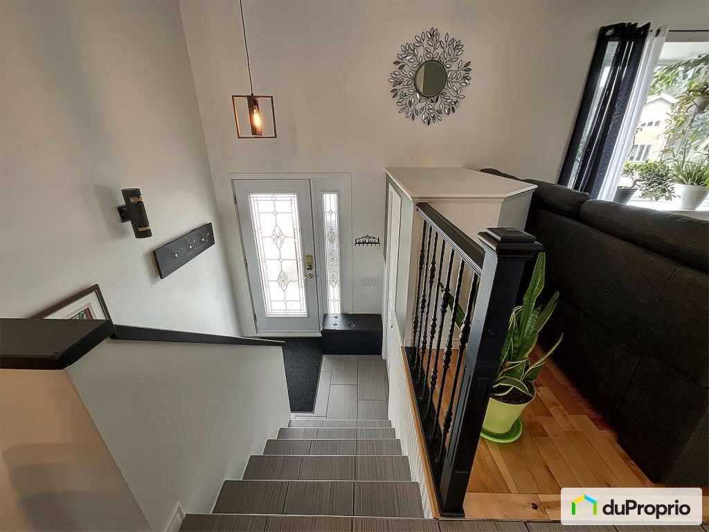 $298,000 - Townhouse for sale in St-Bruno — photo 2