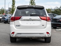 No Accidents - Keyless Ignition - Blindspot Monitoring - Heated Front Seats - Paddle Shifters The 20... (image 7)