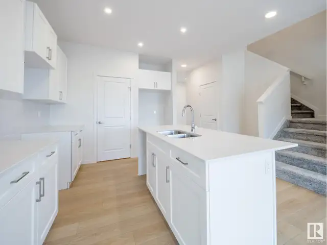 2511 211 ST NW Edmonton, Alberta62864759513345123
