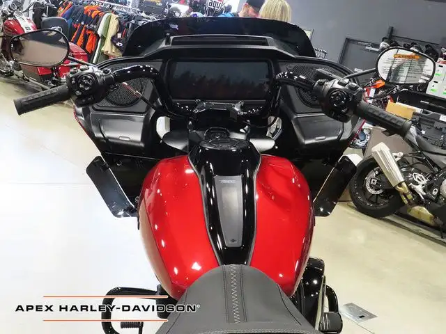 2025 Harley-Davidson FLTRX - Road Glide in Sport Touring in Cambridge - Image 5