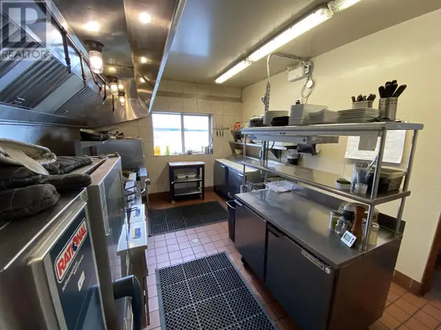 56490 BEAUMONT ROAD Cluculz Lake, British Columbia in Commercial & Office Space for Sale in Vanderhoof - Image 10