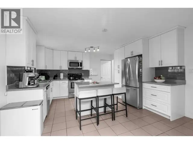 1835 ARBORLYNN DRIVE North Vancouver, British Columbia in Houses for Sale in North Shore - Image 13