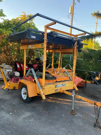 SOLARTECH SILENT MESSENGER 2 - VARIABLE MESSAGE BOARDS, View more