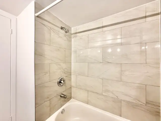 3 et demi à Verdun - électros et chauffage inclus - Dispo mtn in Long Term Rentals in City of Montréal - Image 13