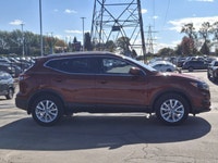 Come see this certified 2023 Nissan Qashqai SV AWD | Heated Seats + Steering | Remote Start | Intell... (image 5)