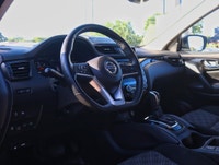 Previously fleet-operated and now available at Leggat Kia, this 2023 Nissan Qashqai SV offers modern... (image 7)