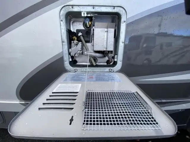 2025 Winnebago Vista 33K in RVs & Motorhomes in Abbotsford - Image 46