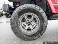 HEATED FRONT SEATS DEEP CHERRY RED CRYSTAL PEARL BLACK INTERIOR CLOTH SEATS ANTI-SPIN REAR DIFFERENT... (image 8)