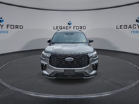 *Leather Seats, Second Row Heated Seats, 21 inch Aluminum Wheels, Premium Package!* Treat your famil... (image 3)