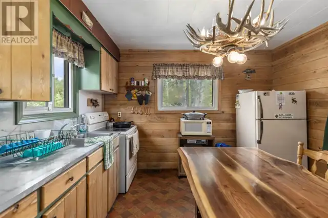 80 Chiblow Lake RD Iron Bridge, Ontario in Houses for Sale in Sault Ste. Marie - Image 15