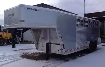 Model: LIVCOMBOGN14K20 Features: COLOR: Silver/Black Graphics Box Length 20' Box Width: 84" Interior...