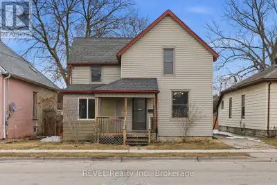 You do not want to miss this one! 225 Ross Street is a beautifully updated 2-storey home ideally loc...