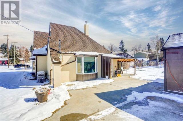 154 4th Avenue E Cardston, Alberta in Houses for Sale in Lethbridge - Image 3