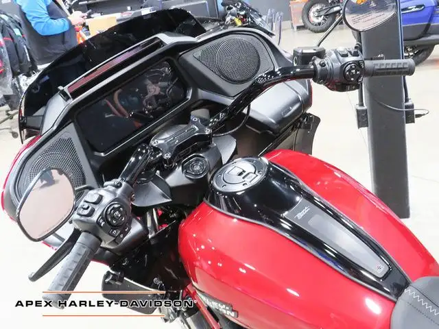 2025 Harley-Davidson FLTRX - Road Glide in Sport Touring in Cambridge - Image 12