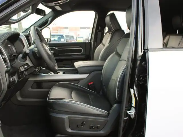 2025 Ram 3500 Laramie | 3M PPF | Power Running Boards | No in Cars & Trucks in Calgary - Image 4