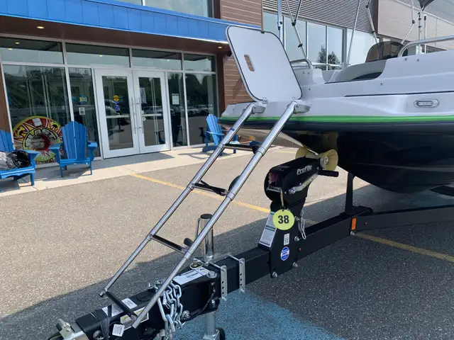 2023 Legend Vibe D19 Deck Boat in Powerboats & Motorboats in Sudbury - Image 34