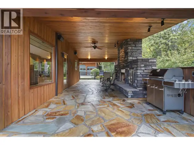 102 SANDNER Road Christina Lake, British Columbia in Houses for Sale in Penticton - Image 23