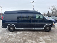 Check out this spacious and versatile 2008 Chevrolet Express 9-Passenger Van the perfect people move... (image 5)