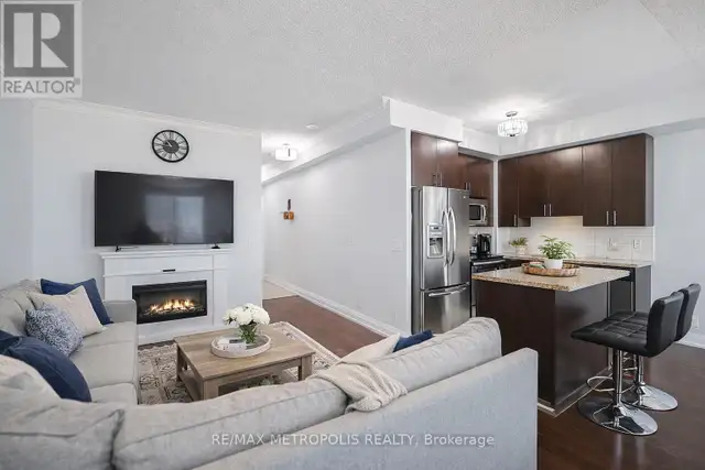 PH16 - 1070 SHEPPARD AVENUE W Toronto (York University Heights), in Condos for Sale in City of Toronto - Image 2