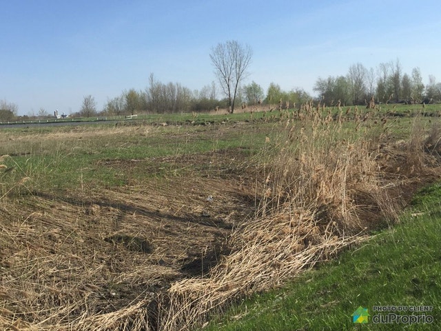 $1,800,000 - Commercial Lot for sale in St-Cyrille-De-Wendover — photo 3