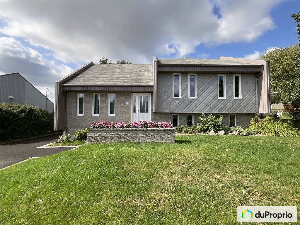 $645,000 - Split Level for sale in Lebourgneuf — photo 2